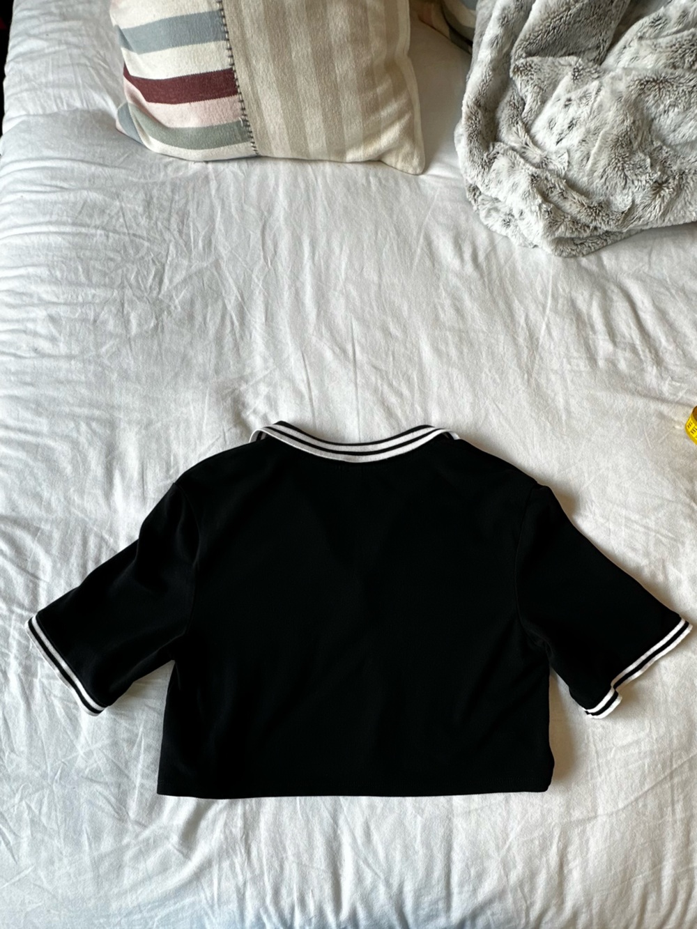 H&M Divided Black Polo Top White Trim Short Sleeve Size S - Picture 2 of 6